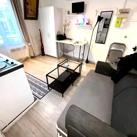 In Montmartre Apartament